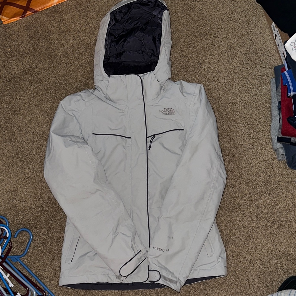 The North Face women’s Light Gray Performance Jacket